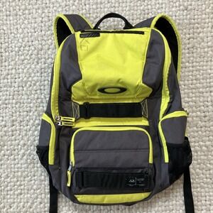 Oakley Enduro 4.0 Backpack Gray Yellow Pockets School Outdoors Adventure
